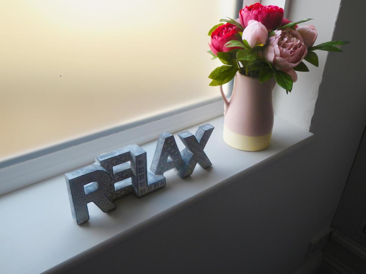 Entire 2 Bed Ground Floor Apartment Central But Quiet Newmarket  Eksteriør bilde
